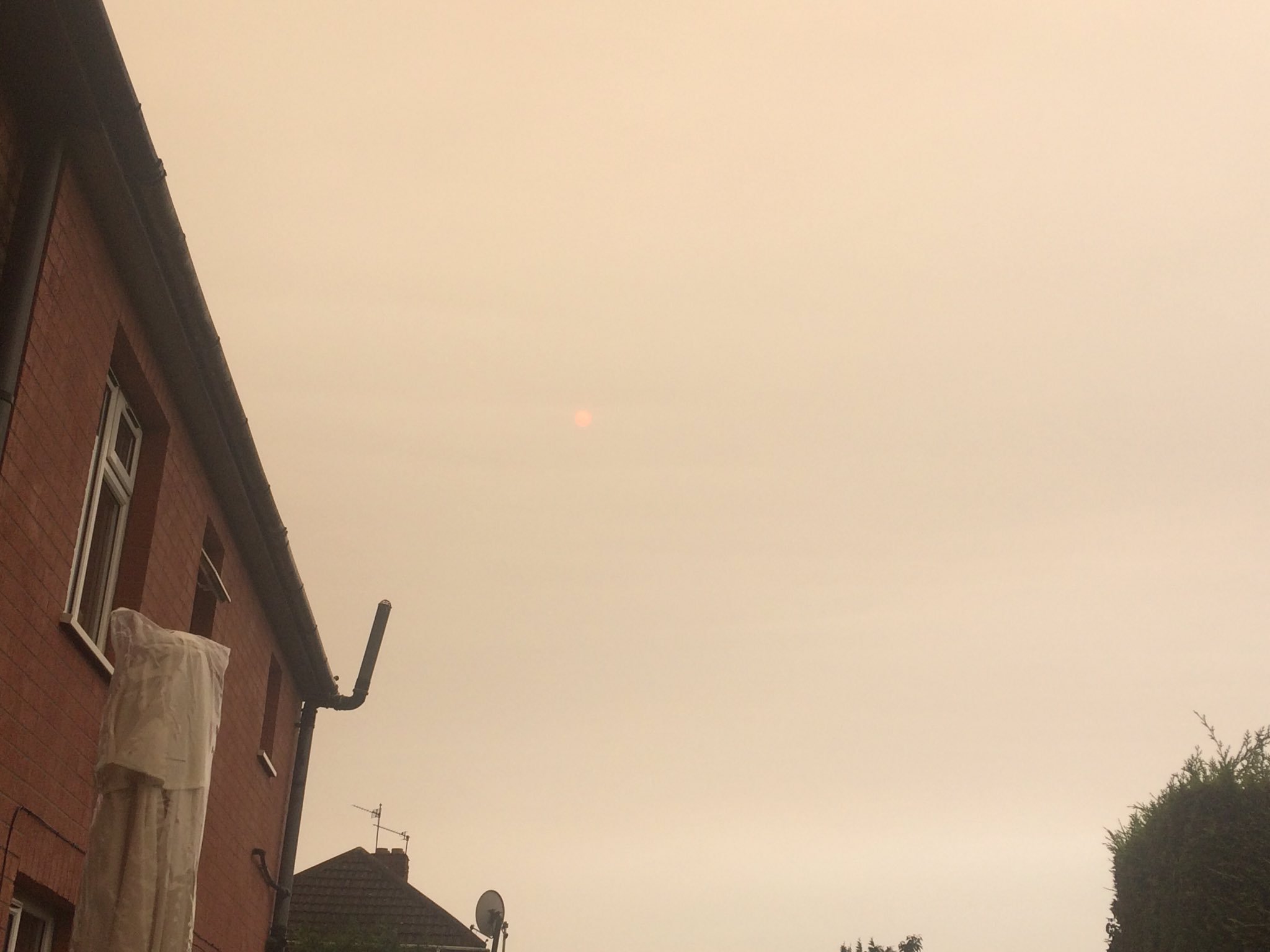 DMQ5t4oXUAIHoZw.jpg large